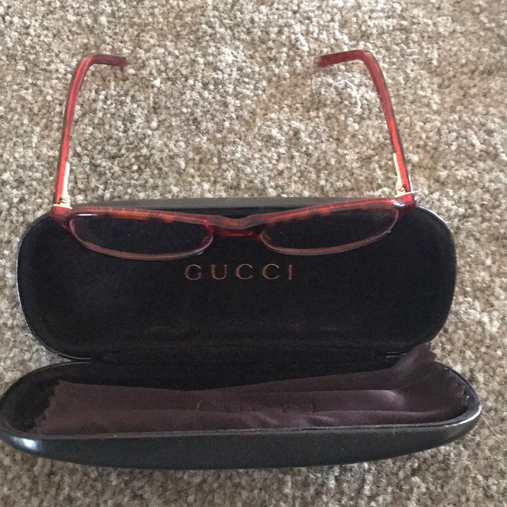 Gucci prescription frames with case & cloth